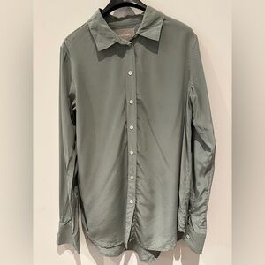 Everlane Silk Olive Button Down Women’s Shirt
